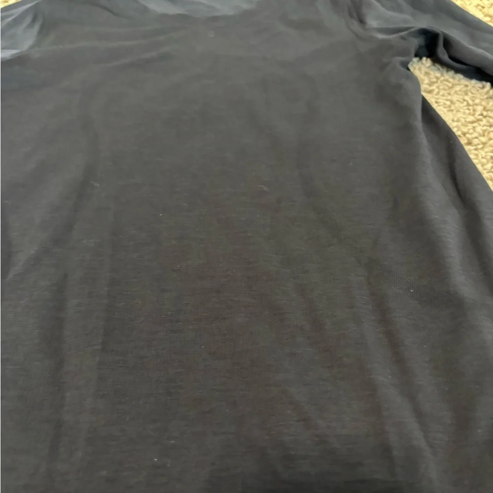 lululemon athletica Black Long Sleeve Top - Picture 4 of 4